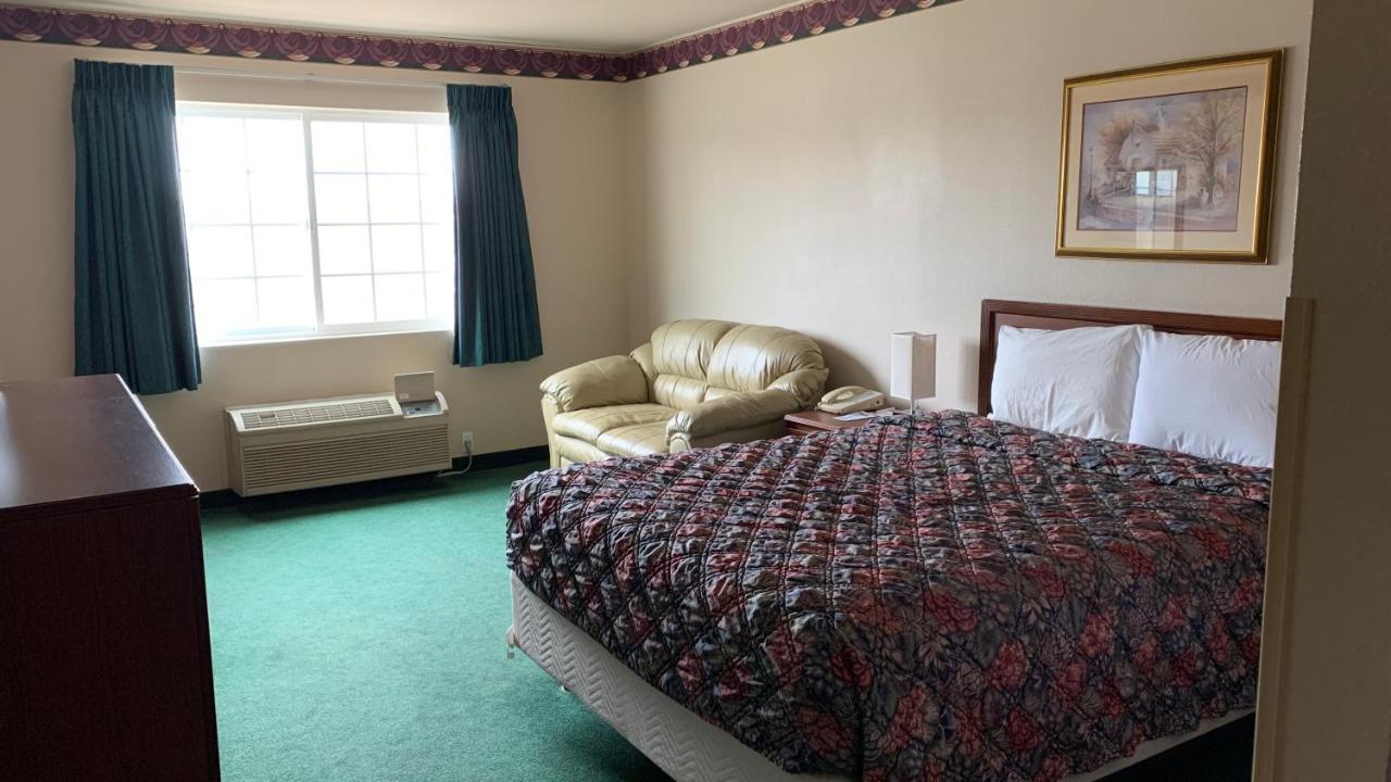 Fairbridge Inn&Suites - Miles City Extérieur photo
