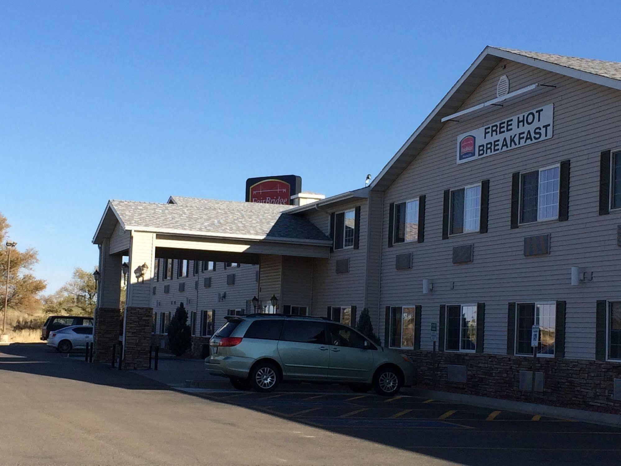 Fairbridge Inn&Suites - Miles City Extérieur photo