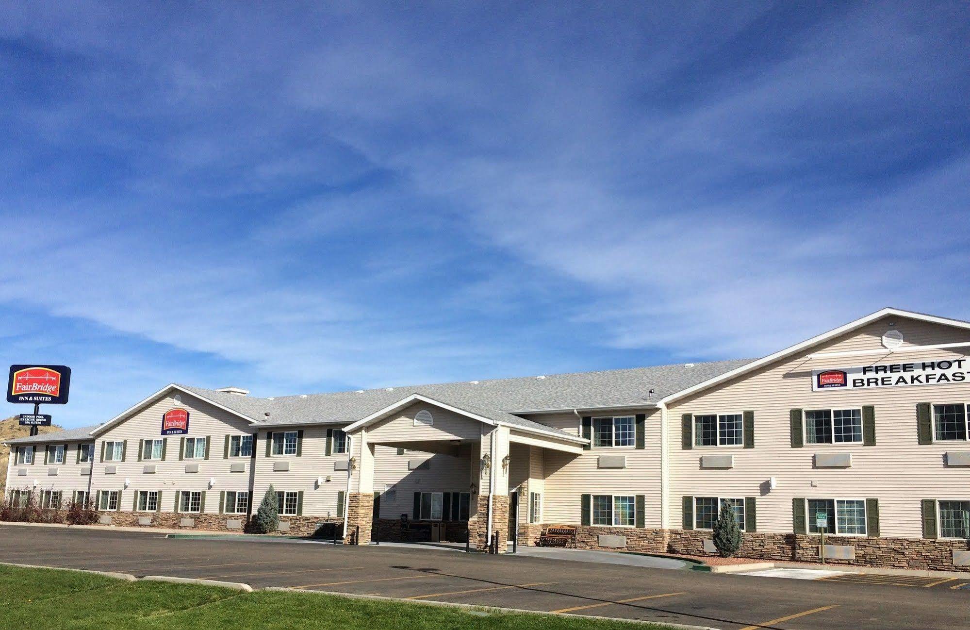 Fairbridge Inn&Suites - Miles City Extérieur photo