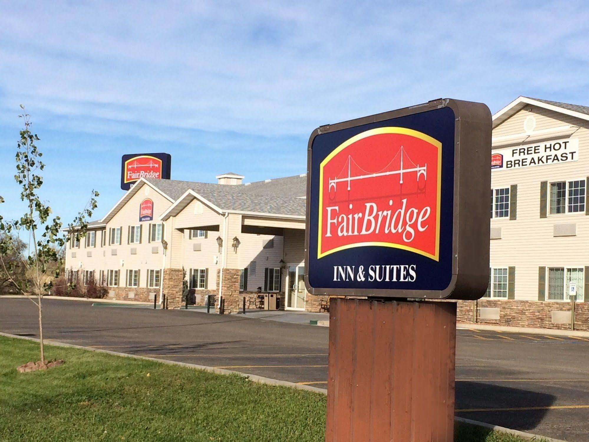 Fairbridge Inn&Suites - Miles City Extérieur photo