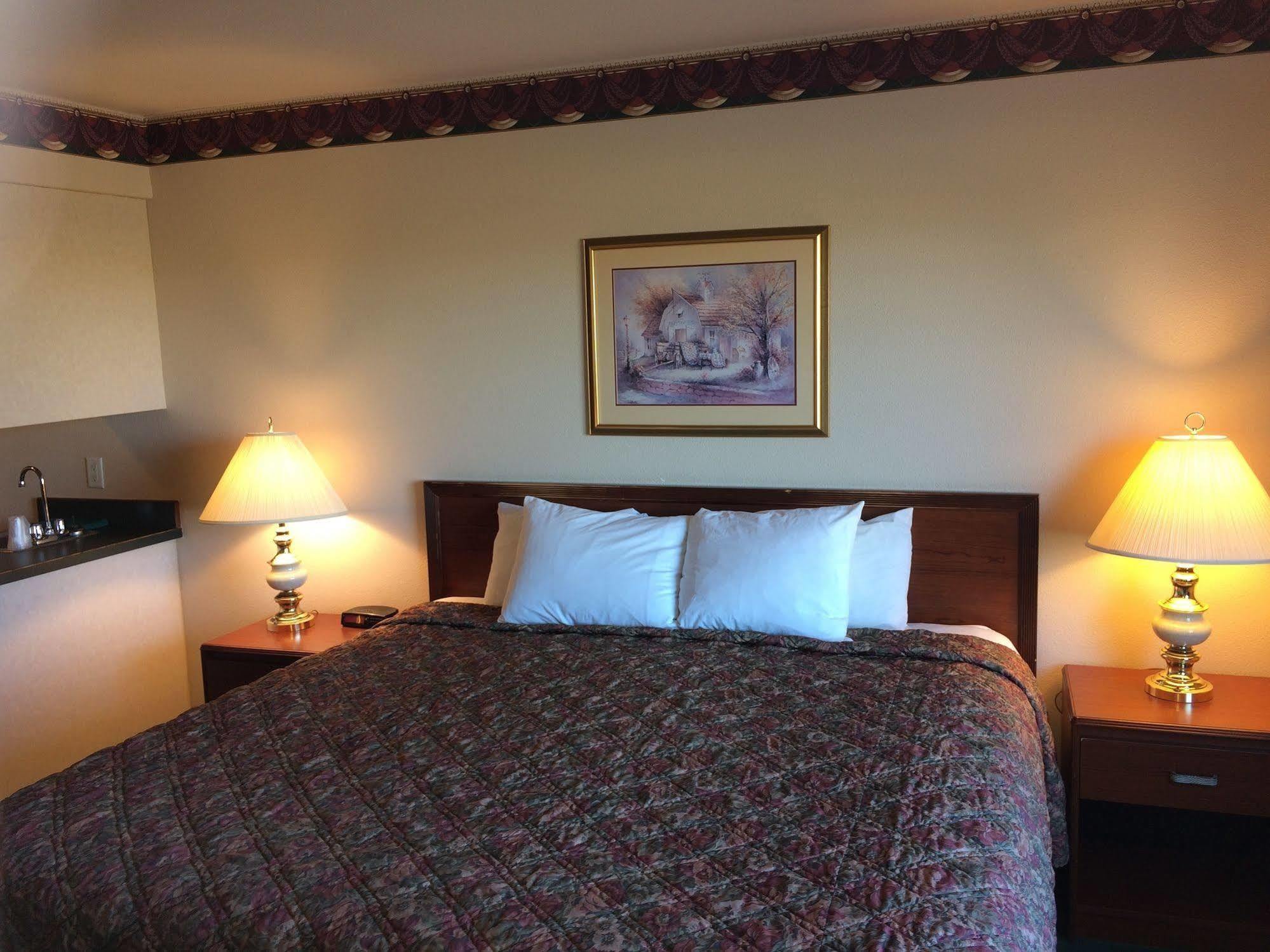 Fairbridge Inn&Suites - Miles City Extérieur photo
